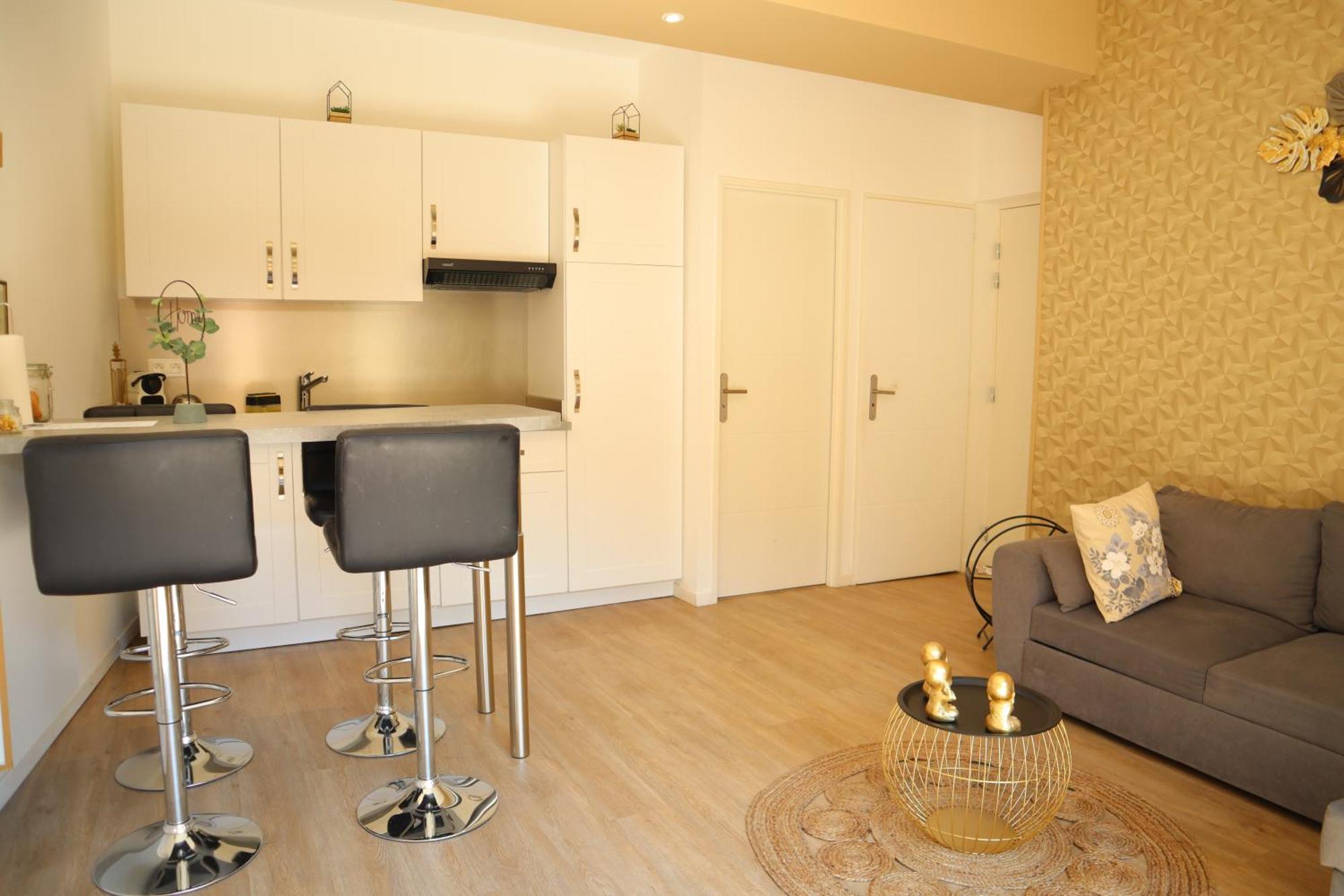 Appartement - Parking Prive Gratuit, Proche Centre-Ville Et Gare De Saint-Omer Saint-Omer (Pas-de-Calais) Luaran gambar